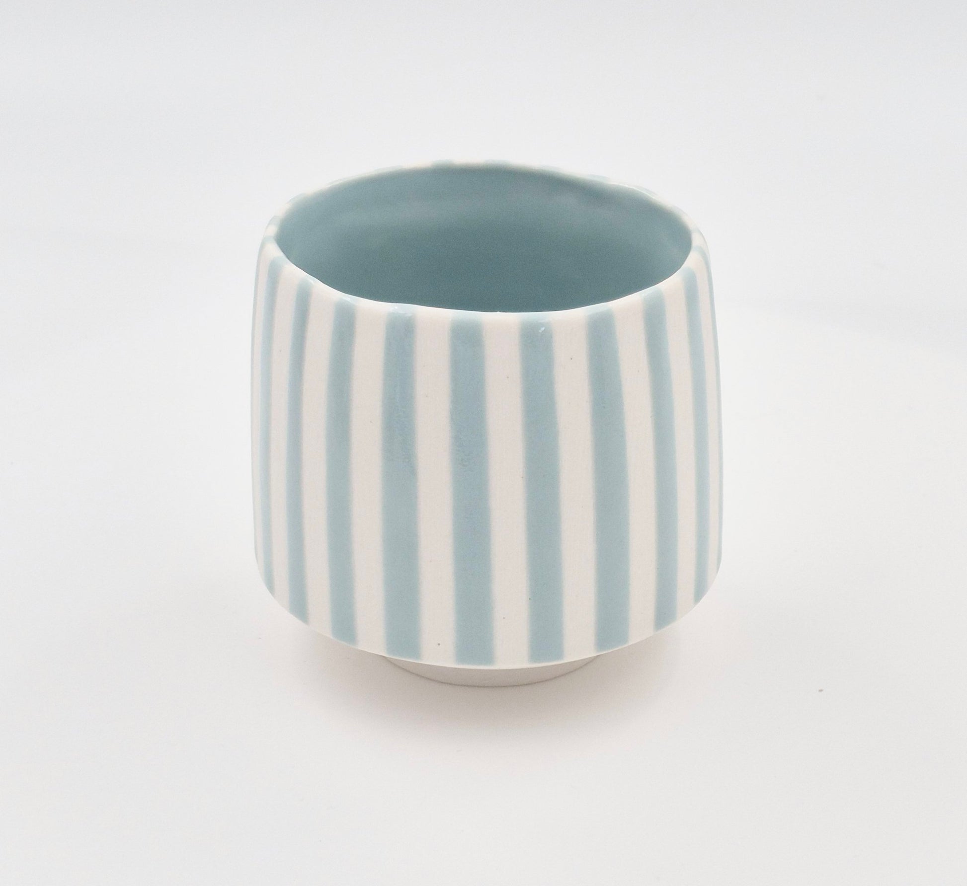 Porcelænskop med Striber (2,5 dl, Højde 8 cm)