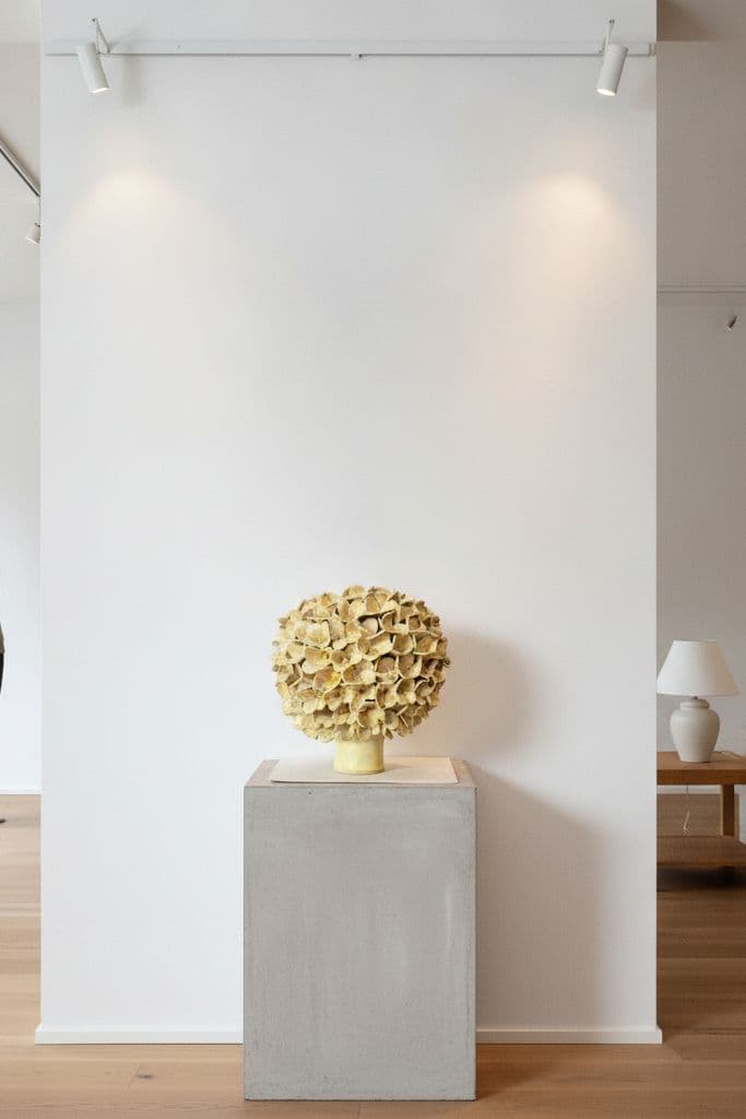 Stor Jasmin vase - mat gul - medie 6