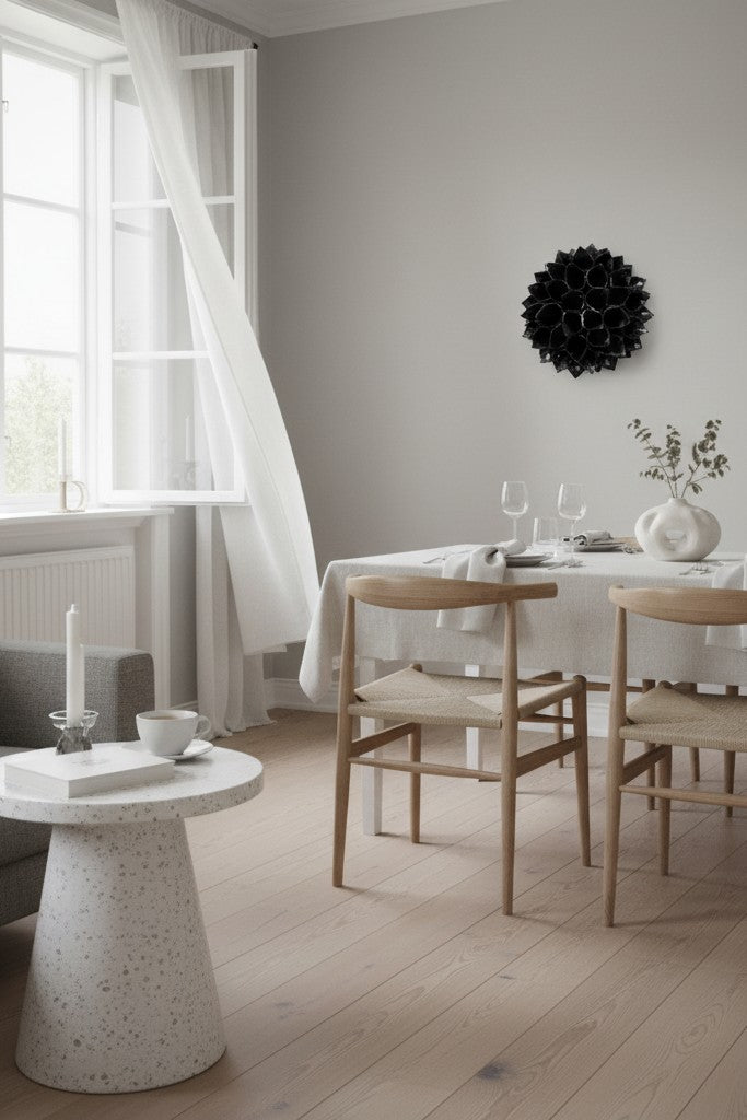 Vægskulptur - sort blomst 30cm.