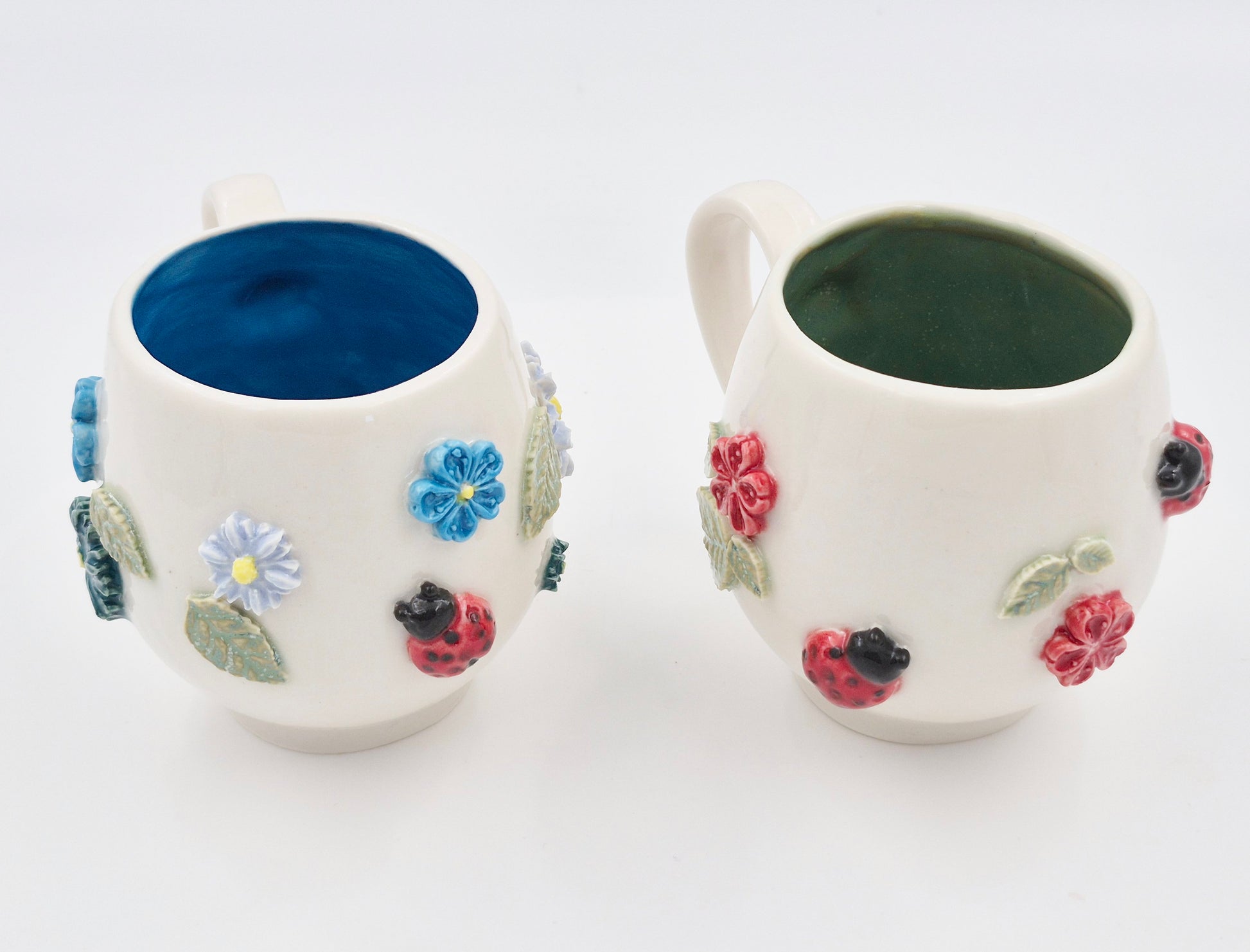 Blomsterkrus i porcelænsler (højde 9 cm, 2,5 dl)