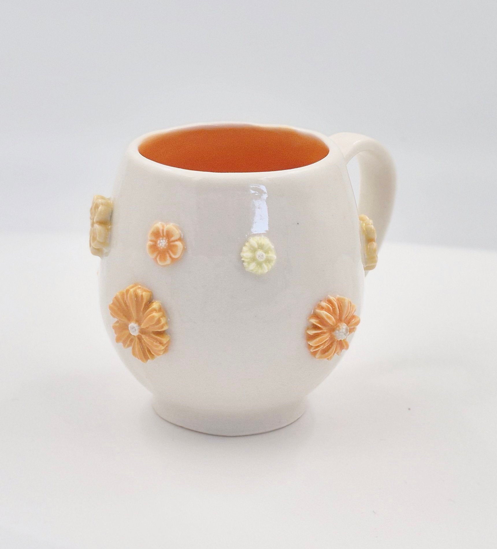 Blomsterkrus i porcelænsler (højde 9 cm, 2,5 dl)