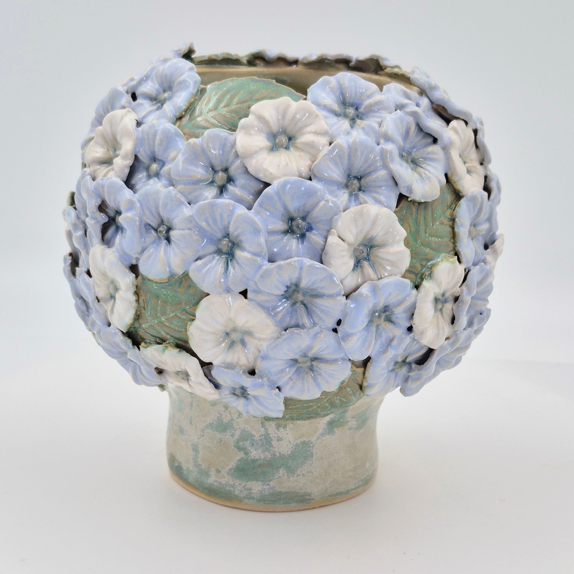 Blomstereng vase i stentøj