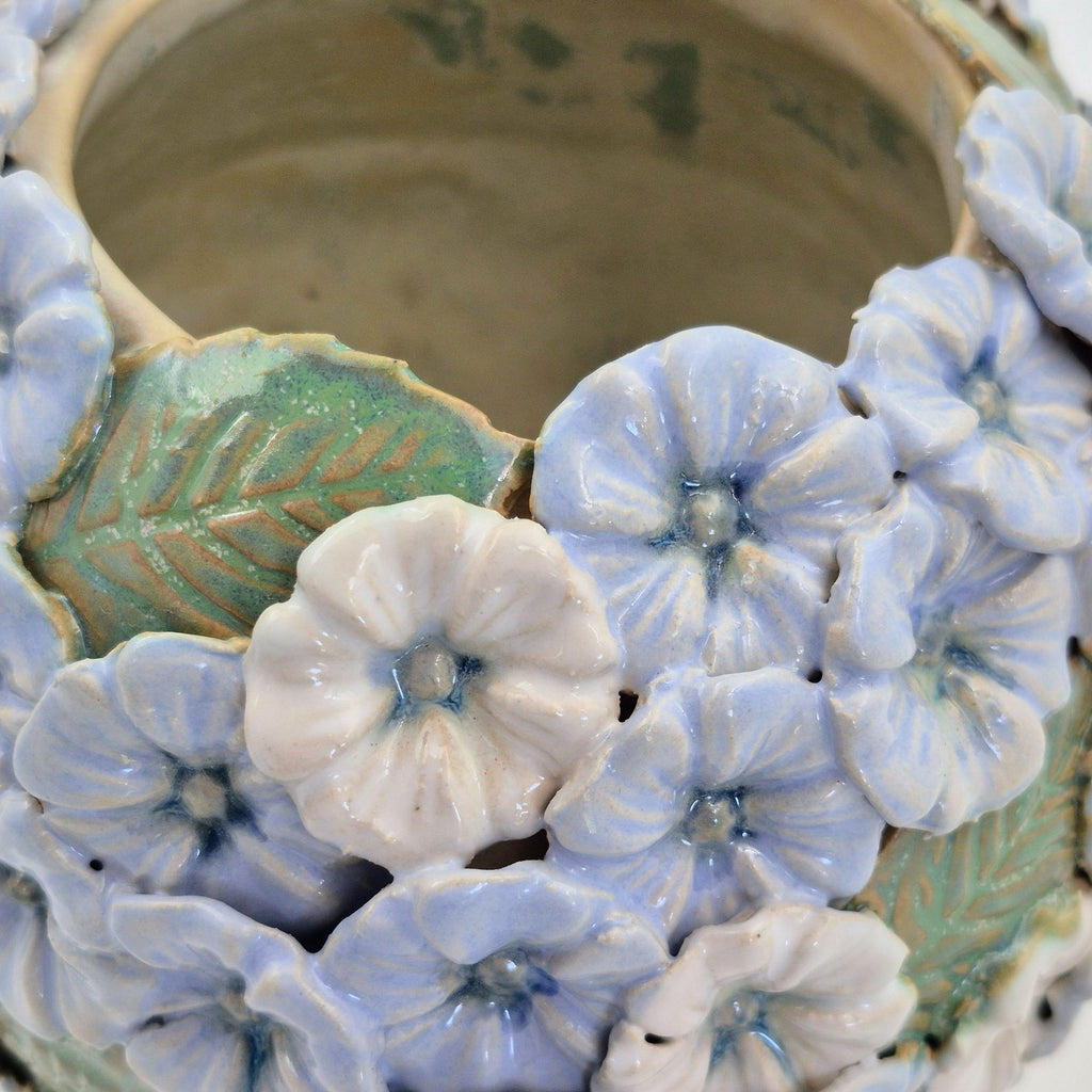 Blomstereng vase i stentøj