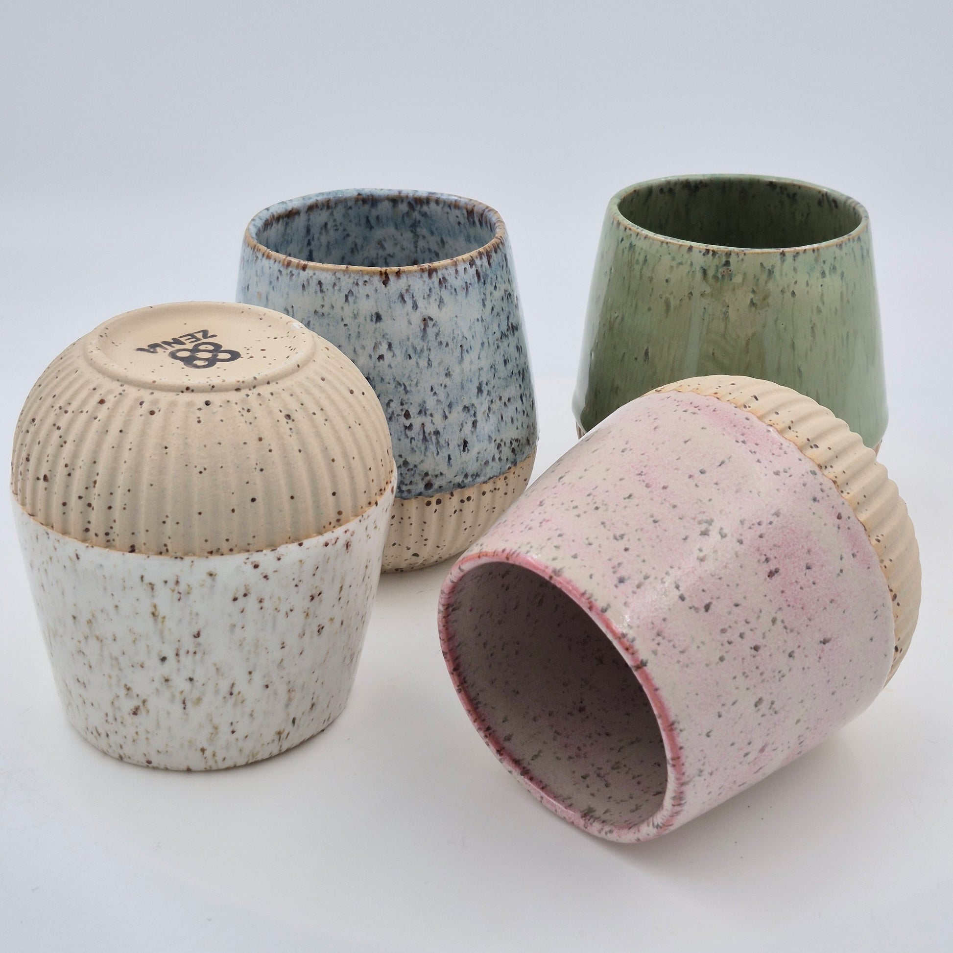 Porcelain Cup with Stripes (2.5 dl, Height 8 cm)