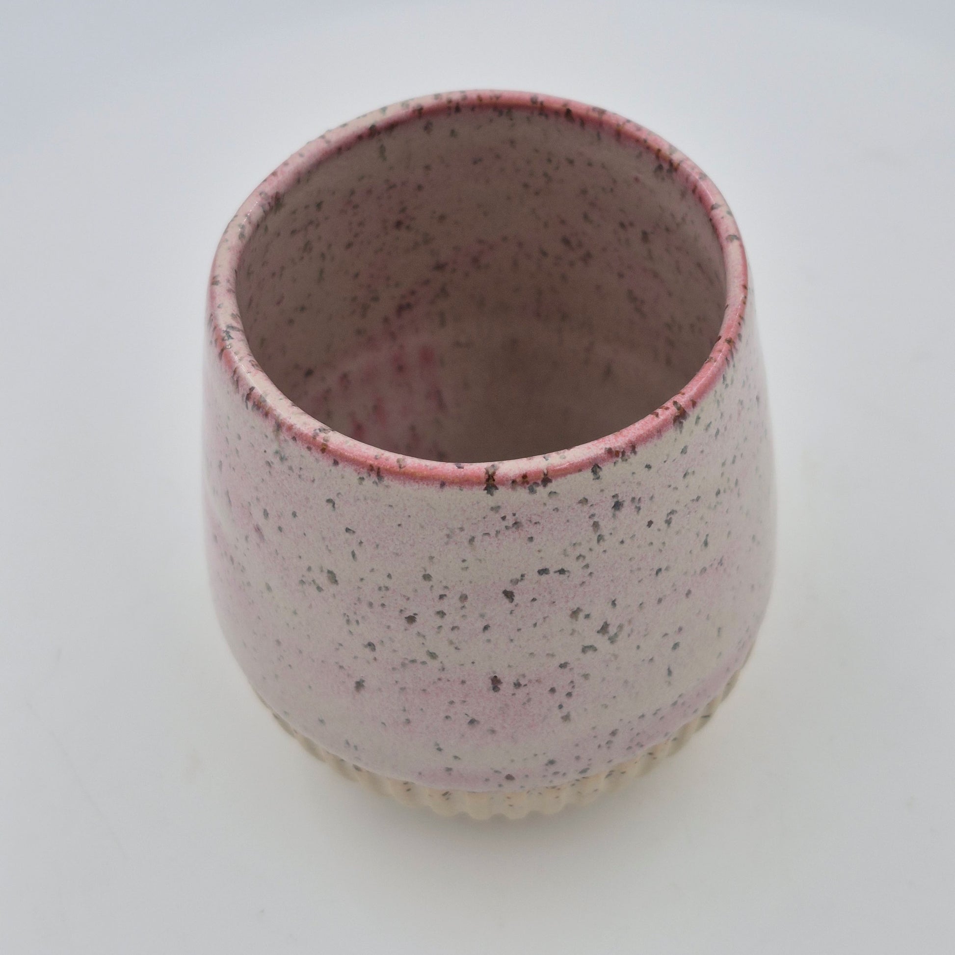 Porcelain Cup with Stripes (2.5 dl, Height 8 cm)