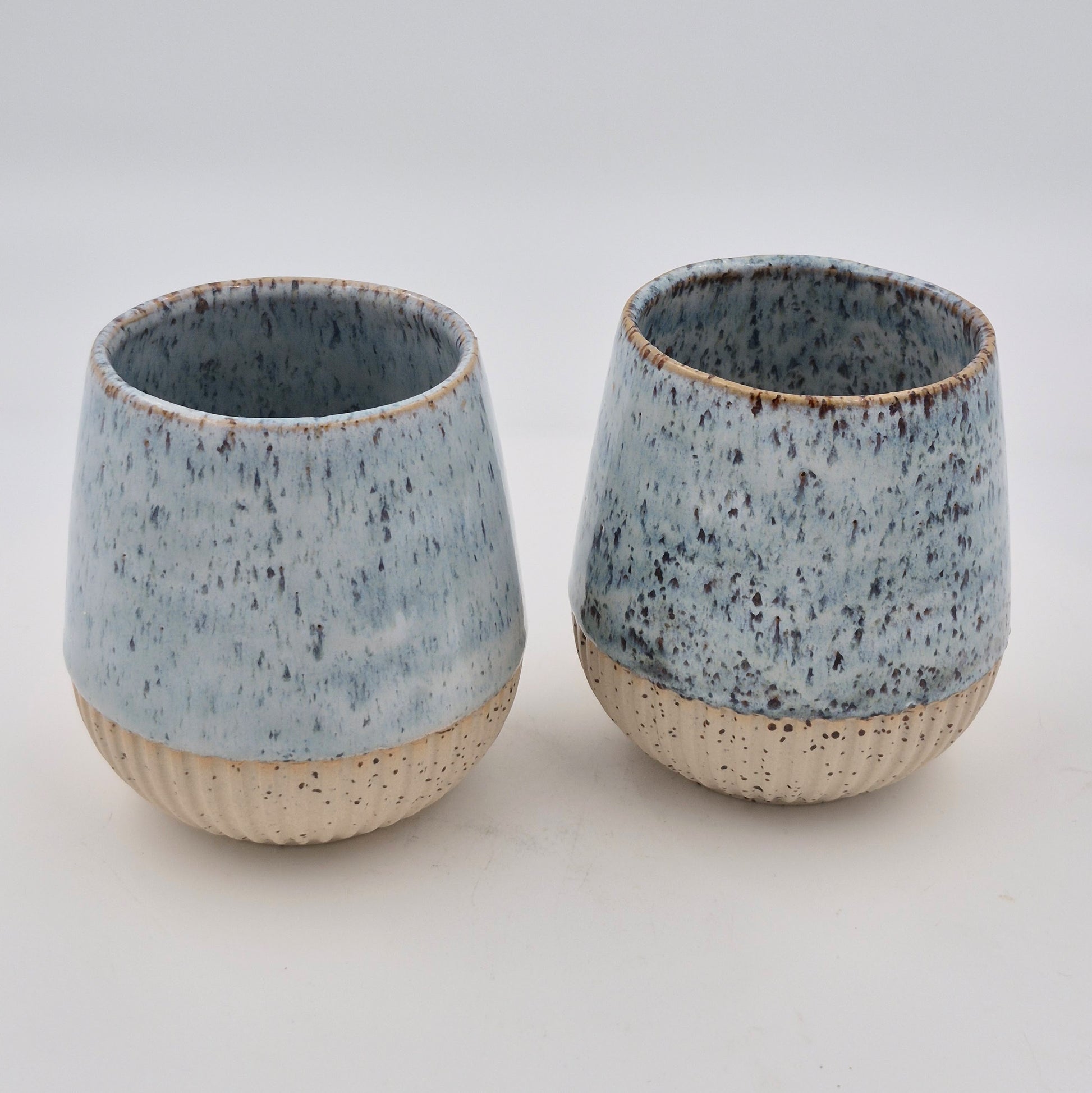 Porcelain Cup with Stripes (2.5 dl, Height 8 cm)