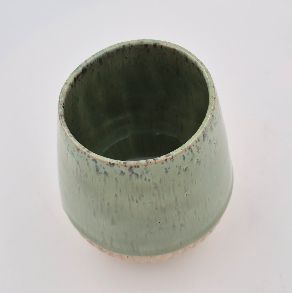 Porcelain Cup with Stripes (2.5 dl, Height 8 cm)