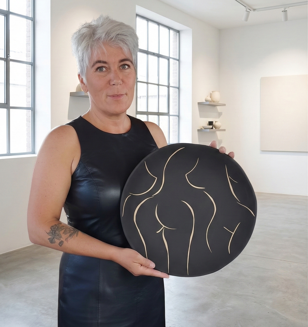 Fad med kvindekroppe – mat sort